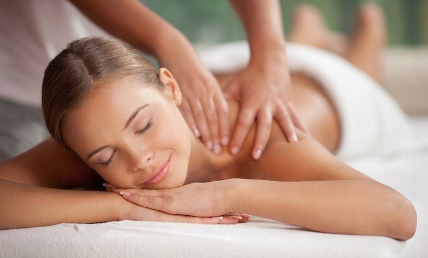 Image 3: Lymphatic Drainage Massage 60-Min Sessions with Options