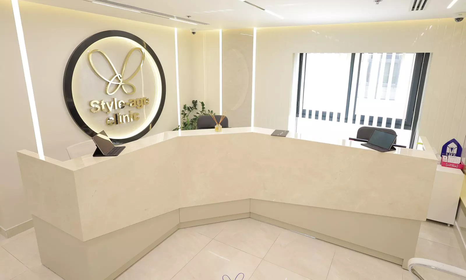 Get Microdermabrasion, Collagen Mask, Hydrafacial, Dermapen and More at Style Age Clinic - Image 6