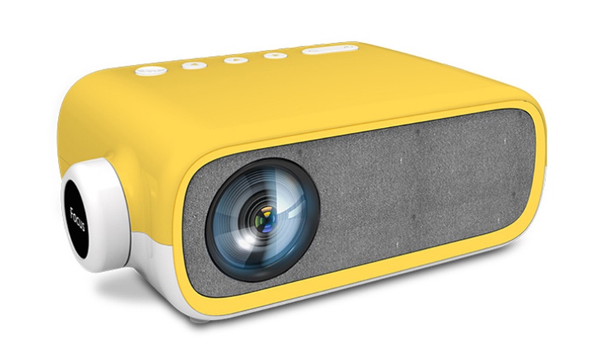 Image 7: YG280 Mini Portable LED Micro Projector