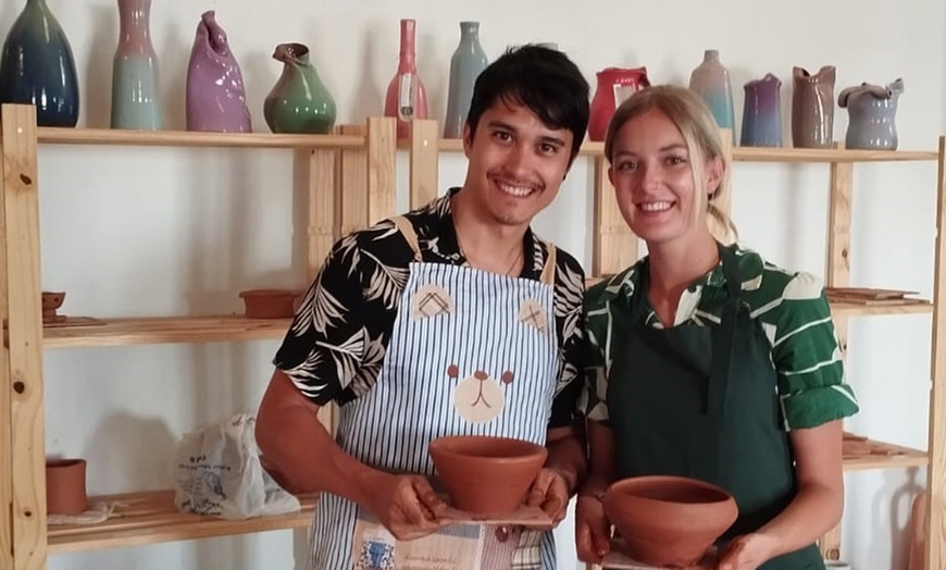 Image 10: Experiencia de alfarería o decoración de cerámica con picoteo y bebida