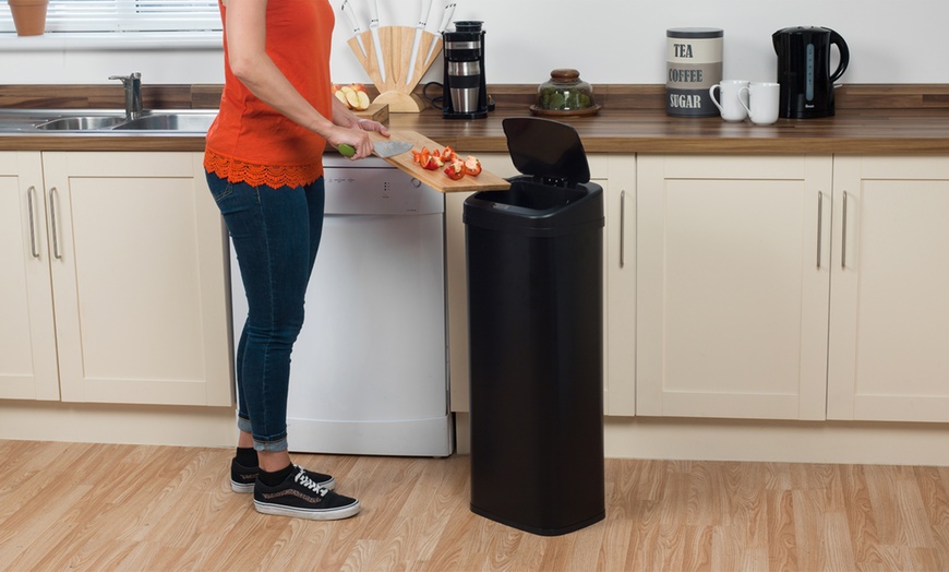 Image 11: Russell Hobbs 50L Sensor Bin