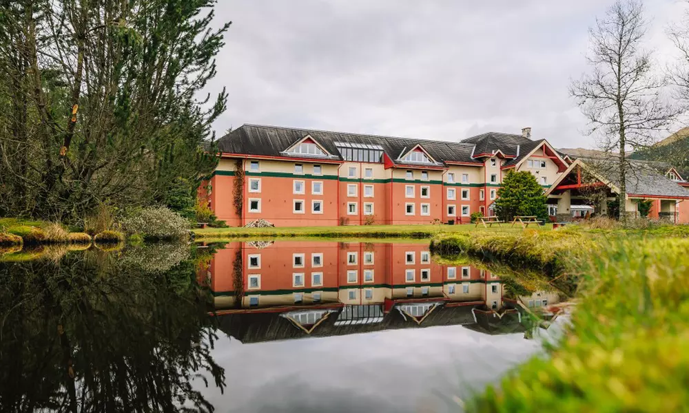 Afternoon Tea with A Glass of Prosecco at Muthu Ben Doran Hotel