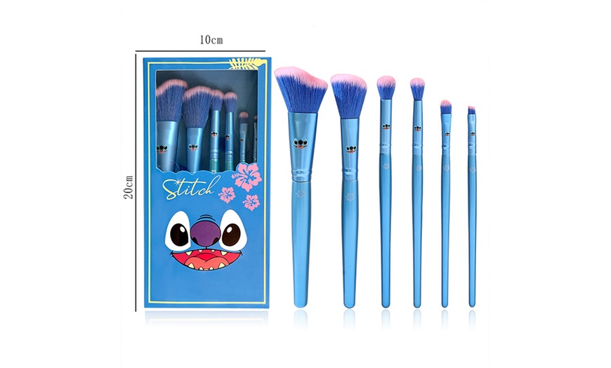 Image 5: Six Pieces of Stitch Inspired Makeup Brush Set