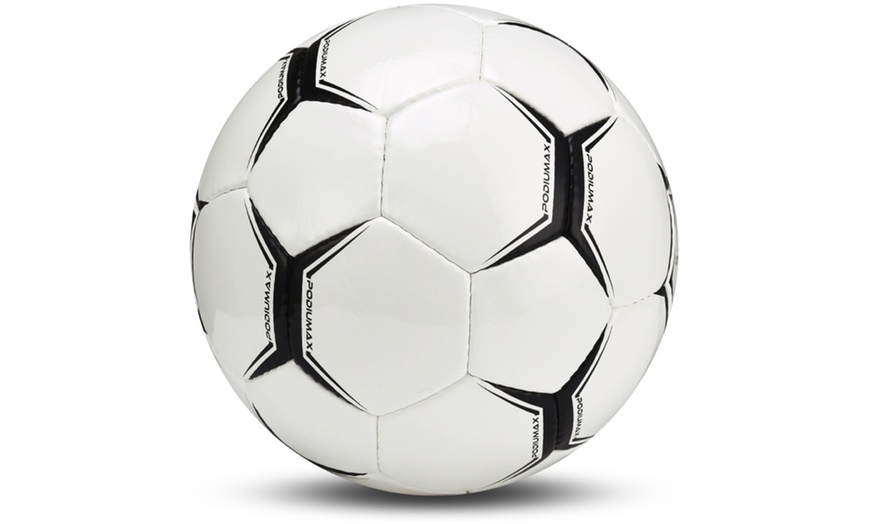 Image 10: Equipement de football
