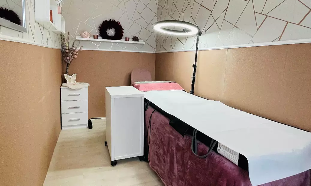 Wimpernverlängerung mit 2D- oder 5D-Technik opt. inkl. Refill