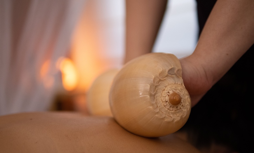 Image 8: Ritual de 60 minutos de masaje a elegir entre 7 especialidades para 1