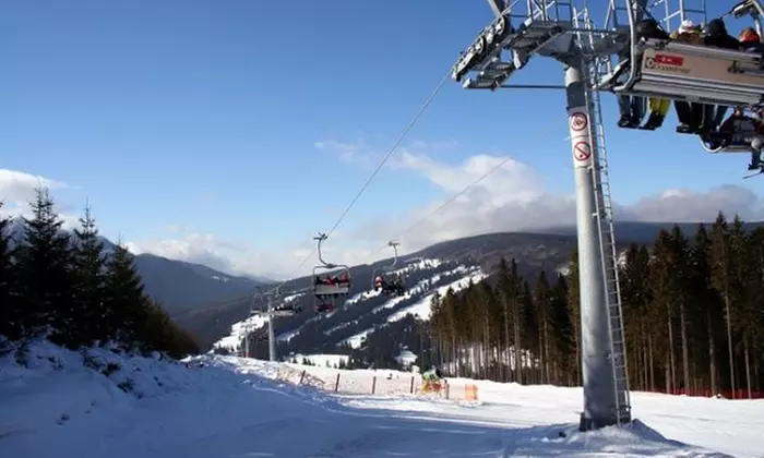 Relaks w sercu gór: karnety na stok narciarski na Słowacji