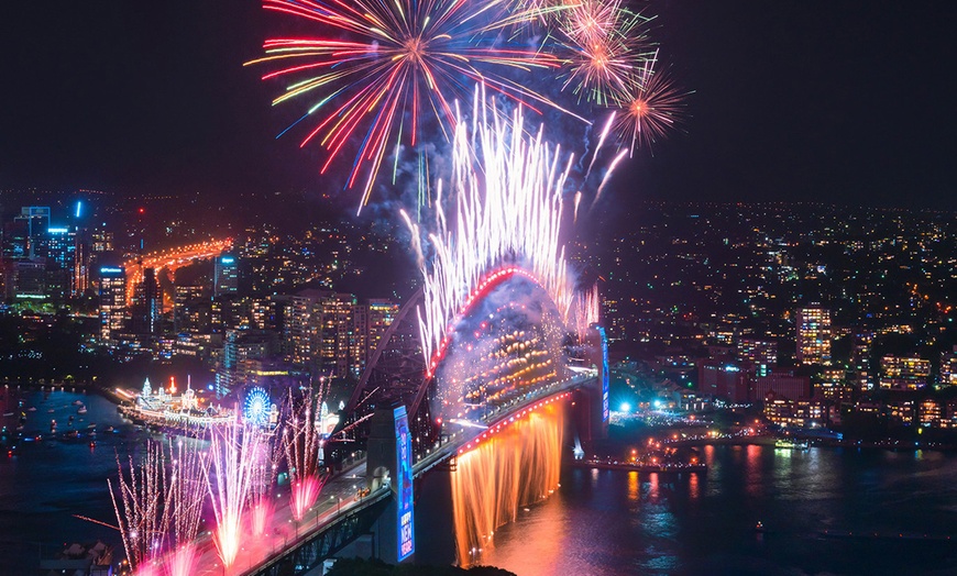 Image 8: New Year's Eve Sydney Harbour Cruise