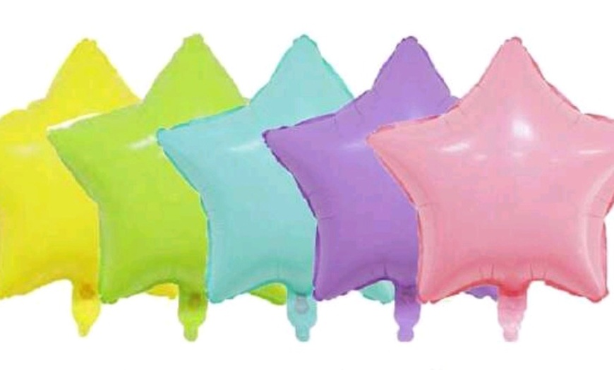 Image 7: An 18-inch Vibrant High Quality Long Floating Heart/Star Mylar Balloon