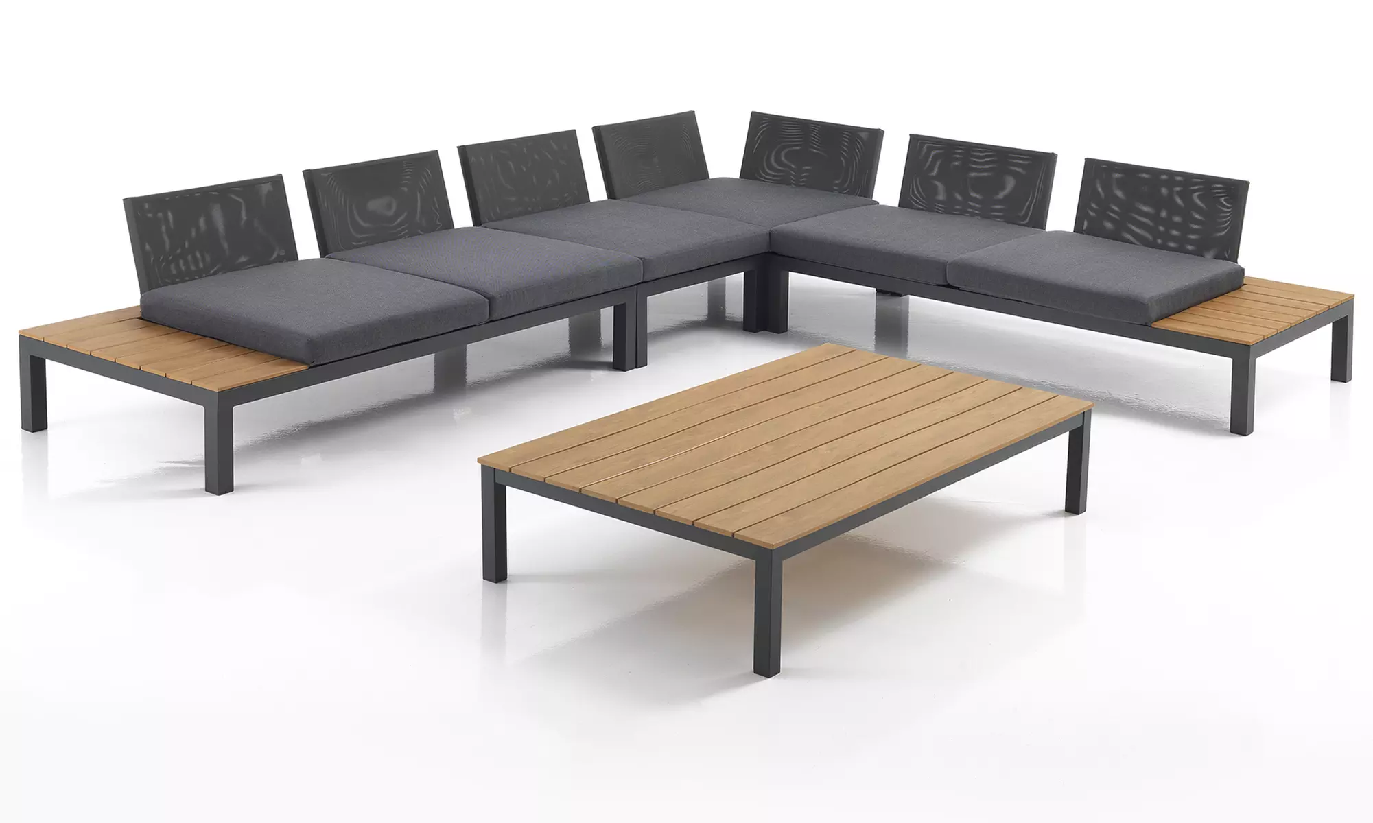 Tomasucci Loungemöbel für Innen und Außen