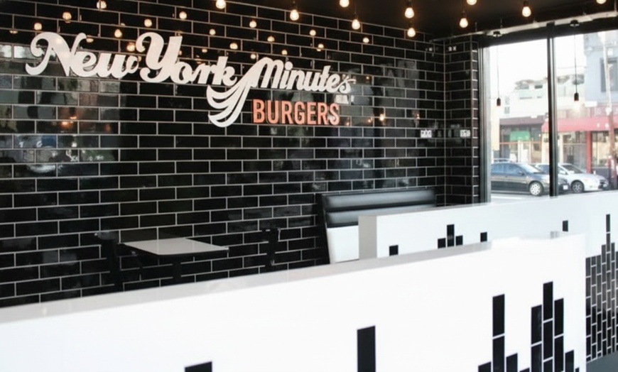 Image 7: New York Minute Burger & Drink Feast — Solo to Party Packs