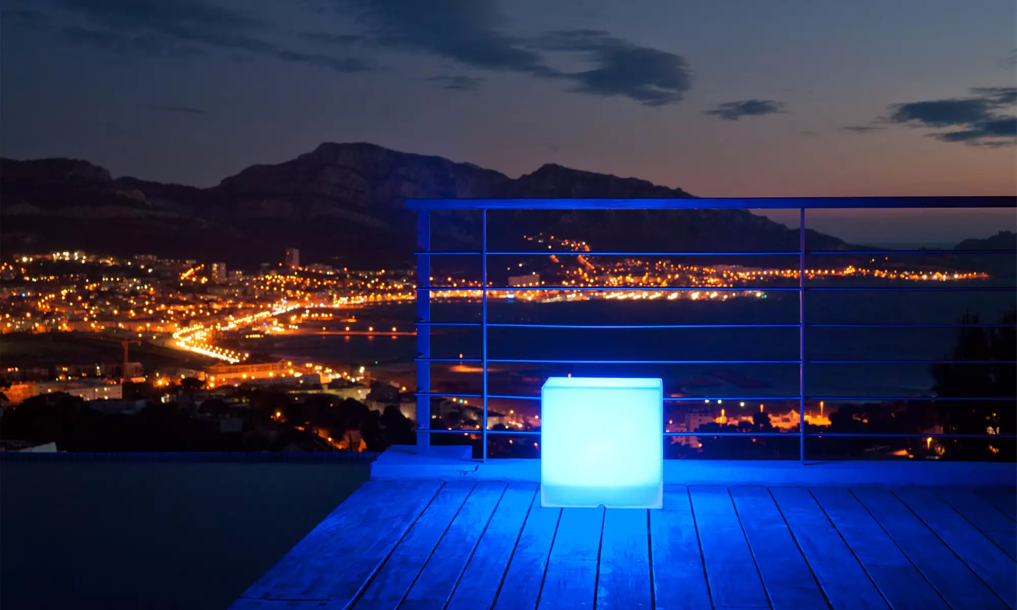 Boule ou cube lumineux sans fil LED multicolore Lumisky