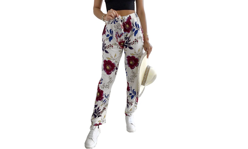 Image 5: Women's Travel Printed Cotton Trousers
