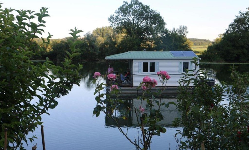 Image 8: Bourgogne : séjour en cottage flottant