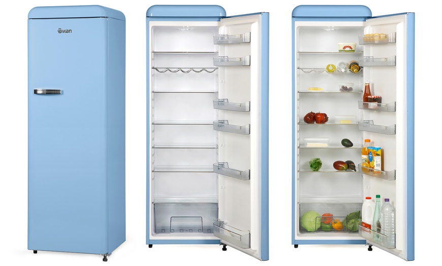 Image 13: Swan Retro-Style Fridges