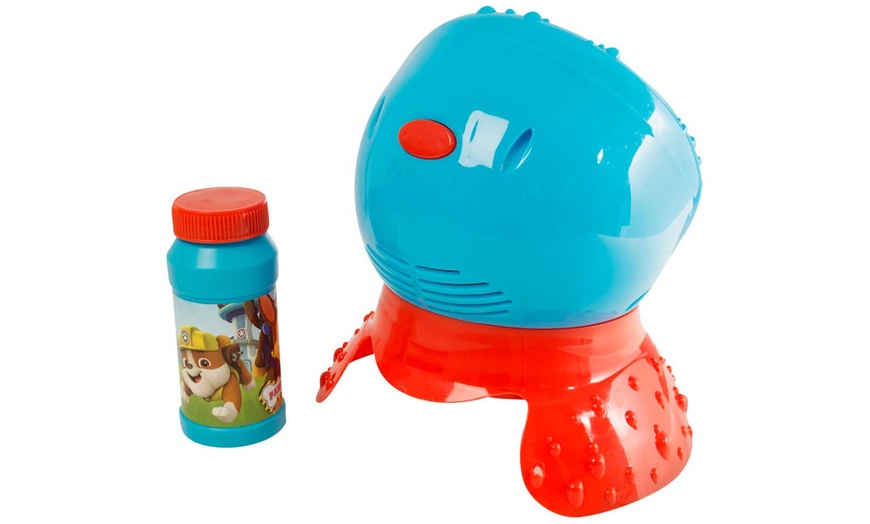 Image 15: Character-Themed Bubble Blower 