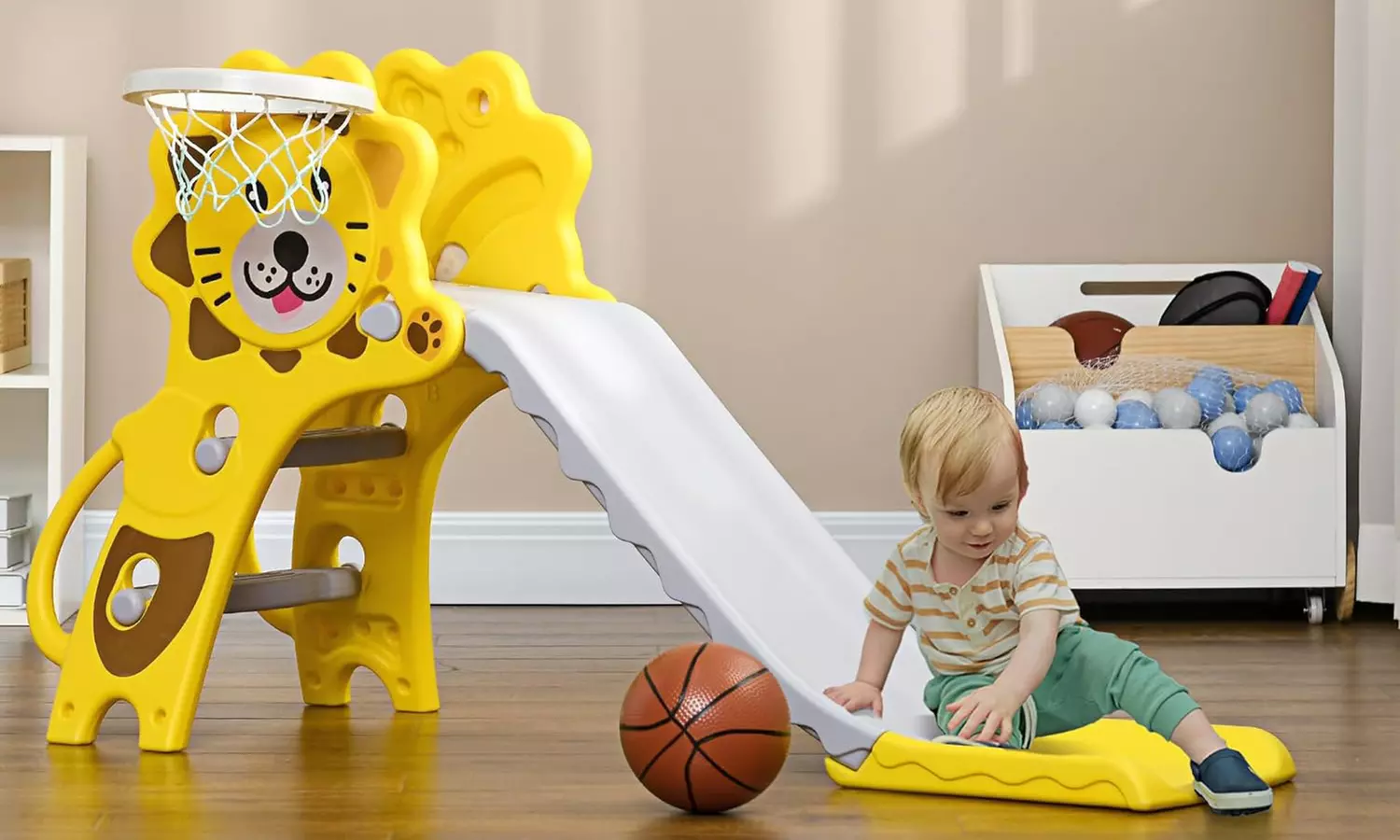 HomCom Kids' Indoor Lion-Themed Slide with Basketball Hoop