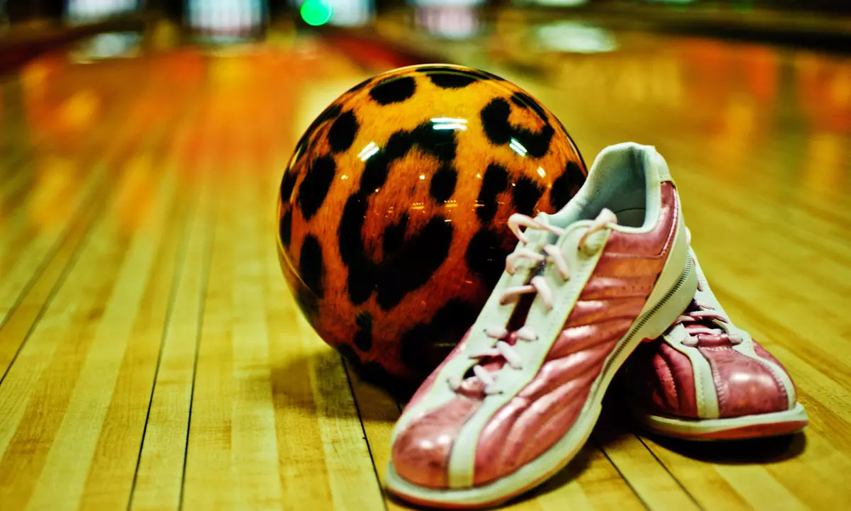 $32 for 90 Minutes of Bowling with Shoe Rental for Four at Acme Bowl ($68.50)  - Primary Image