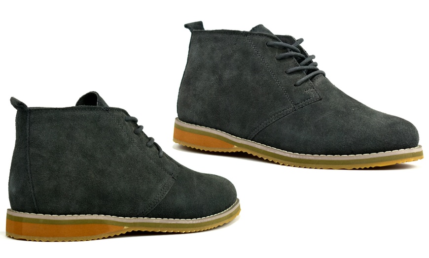 Image 13: Men's Suede Desert Boots