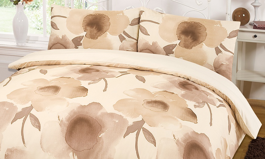 Image 5: Clearance: Duvet Sets from £5.00