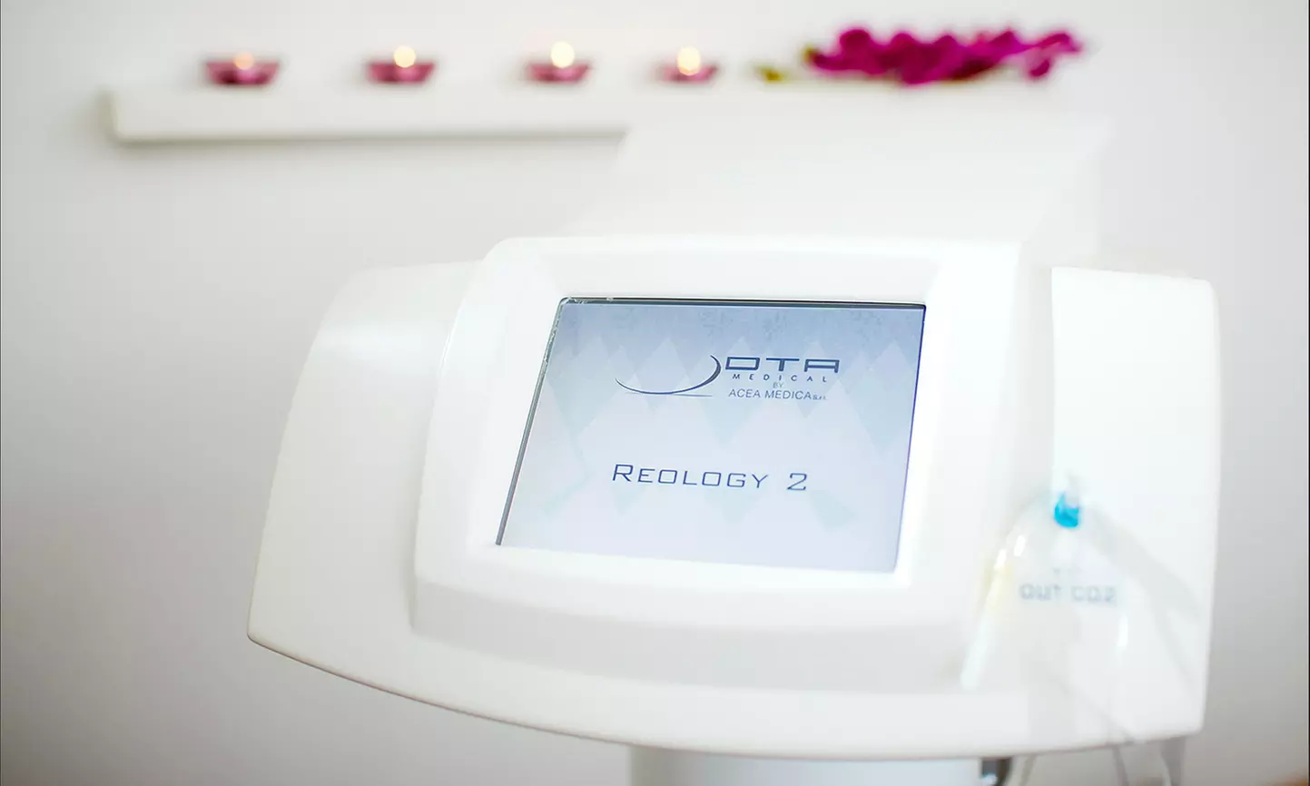 Do 46% zniżki na Spa - karnet dzienny w ONYX Beauty Clinic