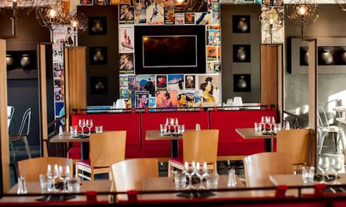 Saveurs italiennes au restaurant Pizza Papa Nîmes Costières