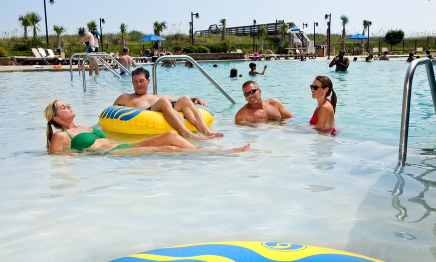 Image 55: Luxury Oceanfront Resort – Private Pools, Lazy River & Swim-Up Bar
