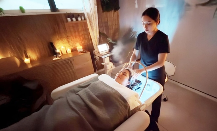 Image 1: Experience Serenity: 60-Minute Bronze Japanese Head Spa