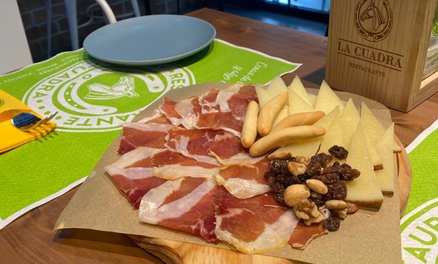 Image 5: Menú degustación o carnívoro para 2 personas en Restaurante La Cuadra