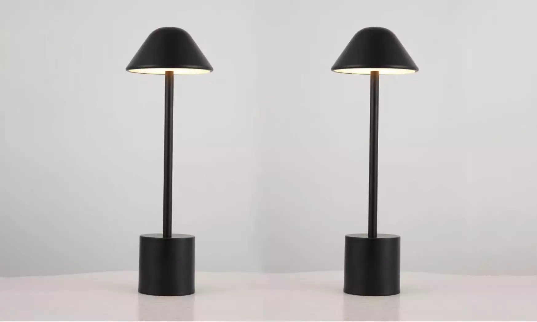 Set con 2 lampade a LED ricaricabili da scrivania Pyramidea