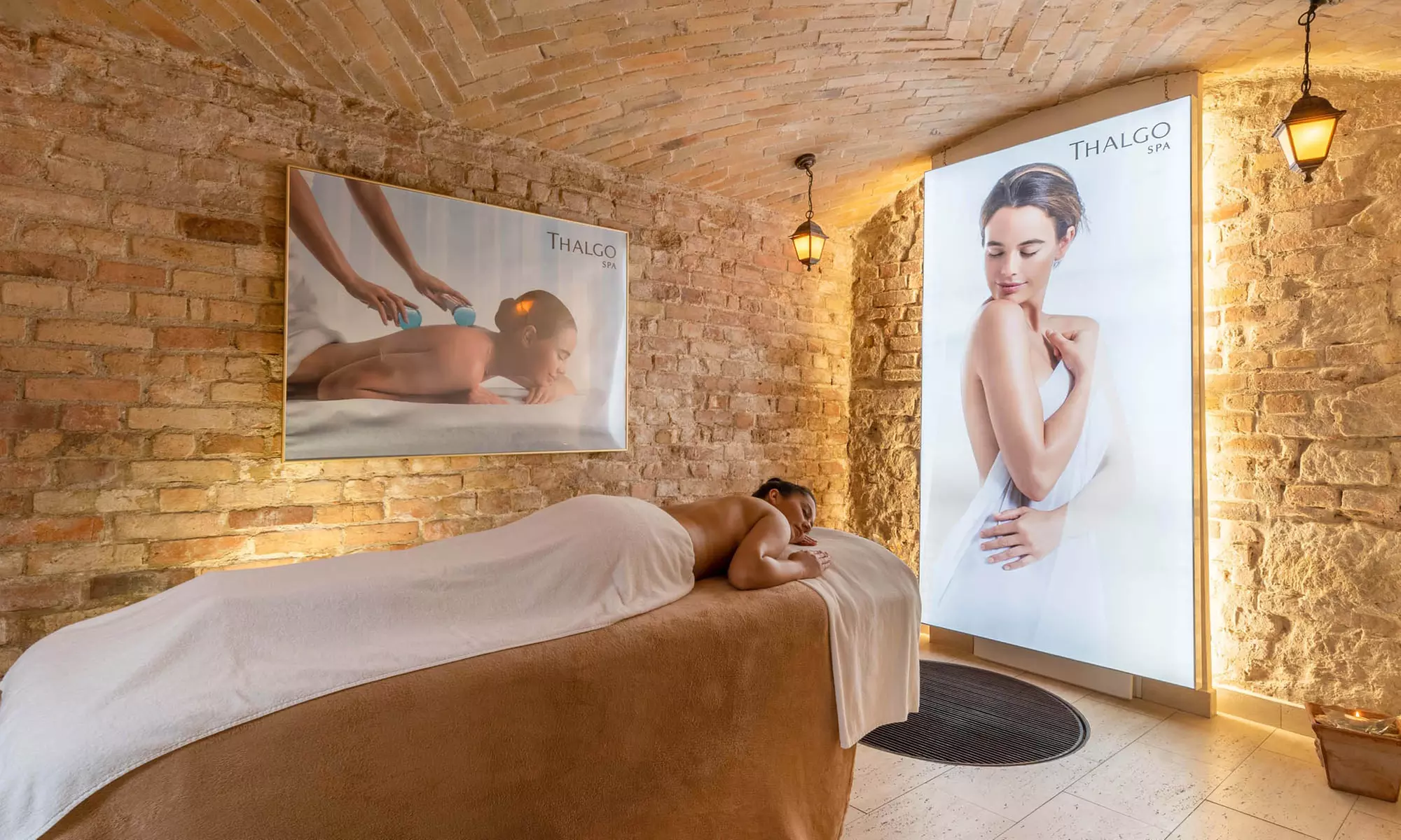 Niederschlesien: Doppelzimmer mit Halbpension auf dem Schloss