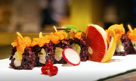 Menu sushi All you can eat a pranzo o a cena fino a 4 persone al ristorante Resoturan Mizùmi (sconto fino a 46%)