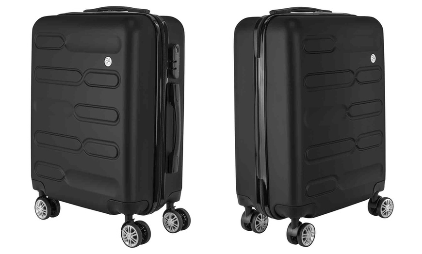 Image 4: Travel-Friendly Suitcase 34L Capacity  