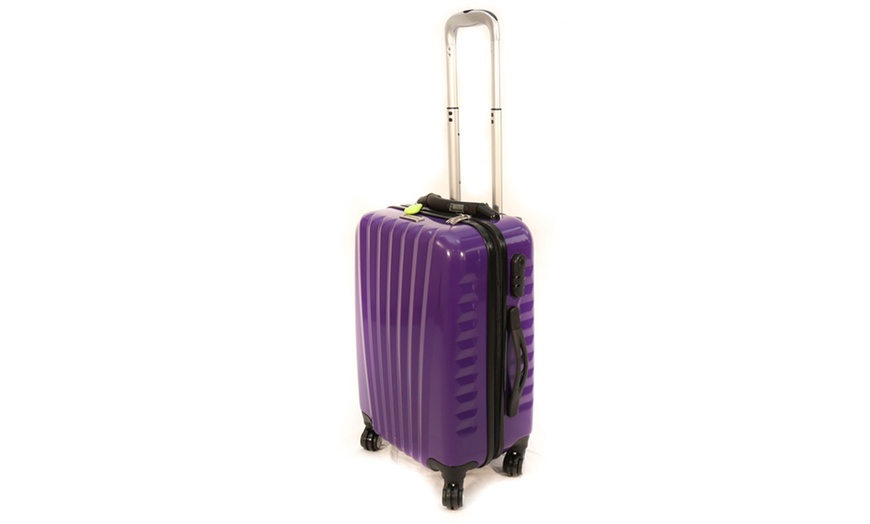 Image 62: Discovery Three-Piece Luggage