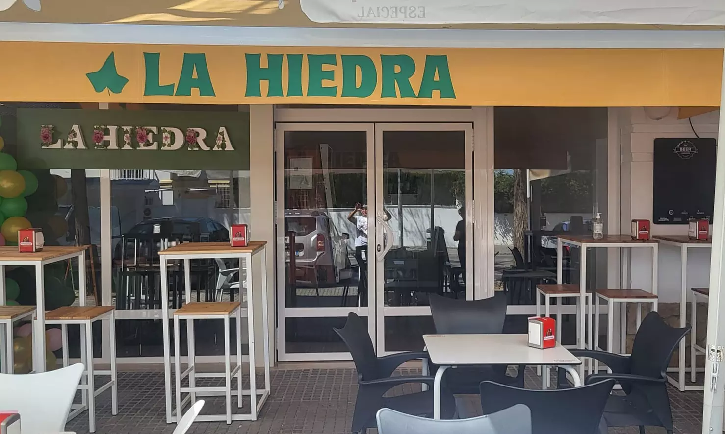 Menú de tapas ibéricas para 2 o 4 personas en Tapas y Té La Hiedra