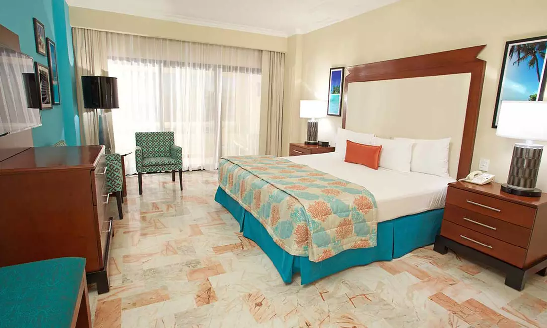✈ 4-, 6- or 7-Night All-Inclusive Omni Cancun Hotel & Villas. Price is per Person, Based on Two Guests per Room.  - Primary Image