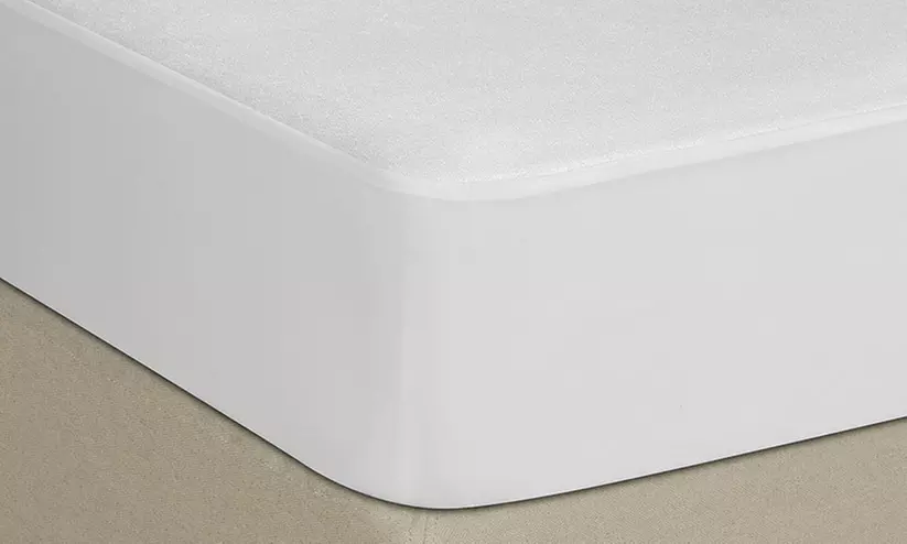 Protège-matelas imperméable avec dessus en tissu éponge Univers-Décor, différentes tailles au choix - Primary Image