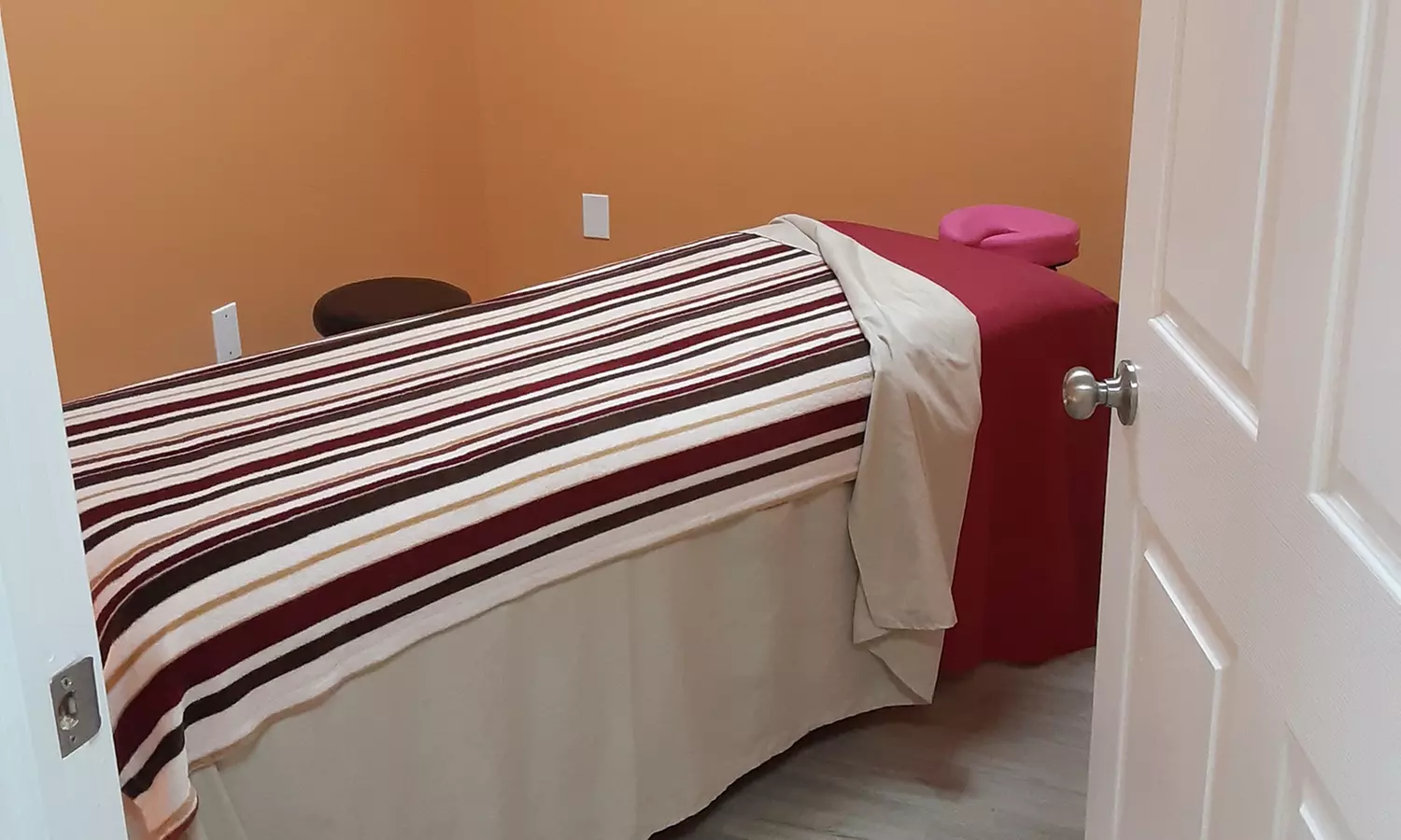 Up to 44% Off on Swedish Massage at Wellnexx Clinic & Spa