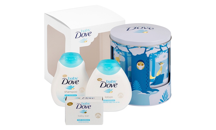 Image 4: Dove Bath Products Set