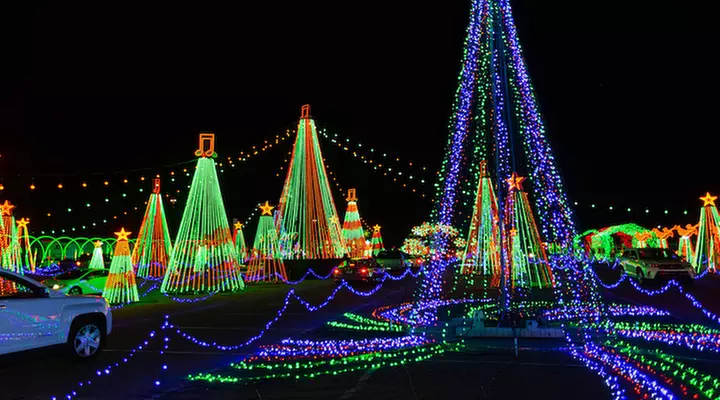 Book Now: $29.99 for Single-Night Admission for One Vehicle to Rockin' Christmas ($35 Value) - Primary Image