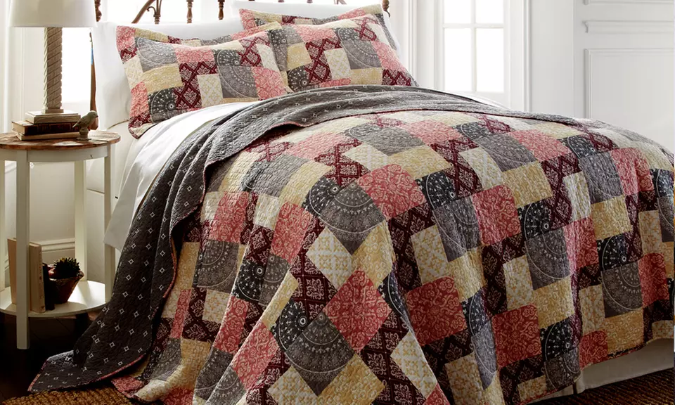 2 or 3-Piece Enzyme Washed Reversible Quilt Sets - Primary Image