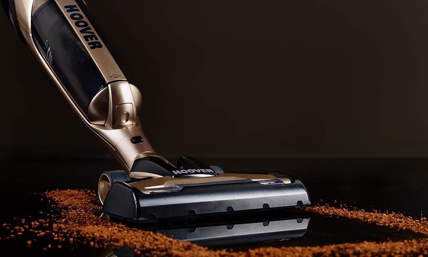 Image 5: Hoover Cordless Two-In-One Vacuum