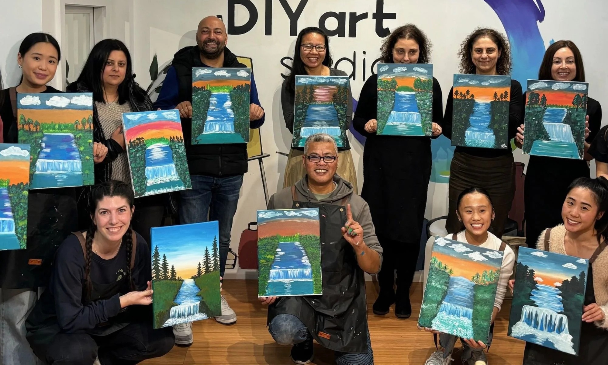 Paint & Sip Sydney - Creative Experiences @ DIY Art Studios