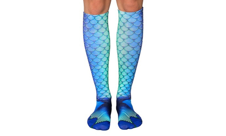 Image 8: Women's Mermaid Knee-High Socks