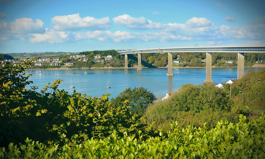 Image 3: Pembrokeshire with Breakfast