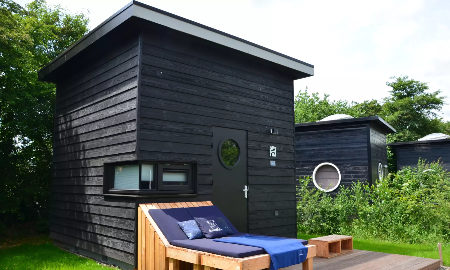 Twente: Safari Lodge-tent XL of Sterrenkubus met ontbijt