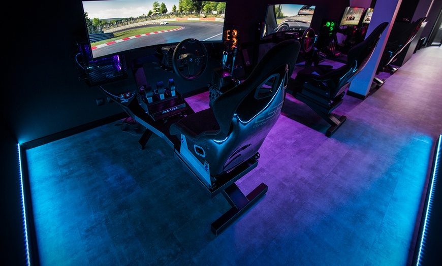 Image 18: Symulatory SIM Racing i Strefa VR+ w Esport Arena