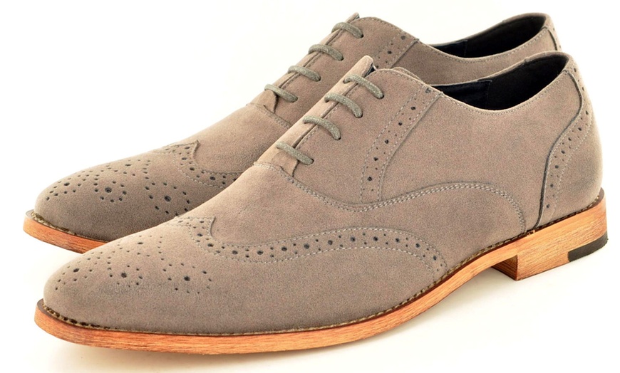 Image 7: Men's Faux Suede Brogue Shoes