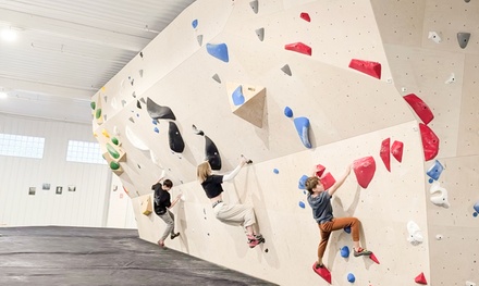 Climbing - Day Pass For Two People,  Includes All Rental Gear - Bluestem Boulders