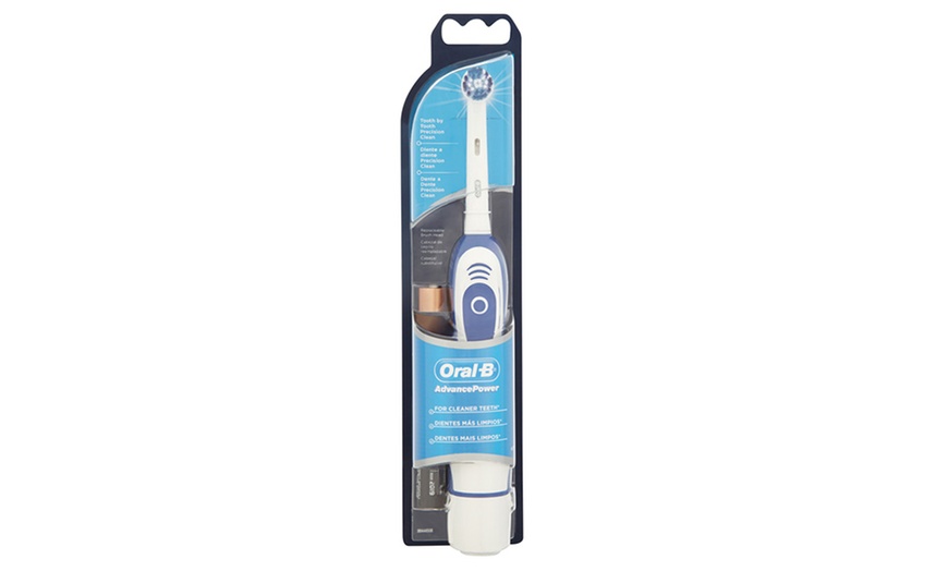 Image 2: Oral-B Electric Toothbrush